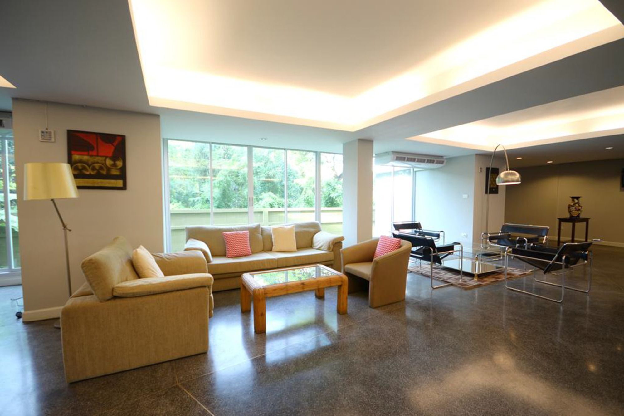 Resortel Lat Phrao 91 Bangkok Bagian luar foto